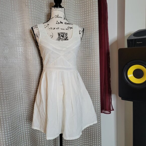 American Eagle Outfitters Ivory Color Skater Dress with Chiffon Eyelet - Picture 13 of 13